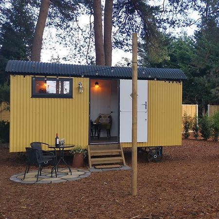 Forest Heath Shepherd'S Huts リングウッド エクステリア 写真