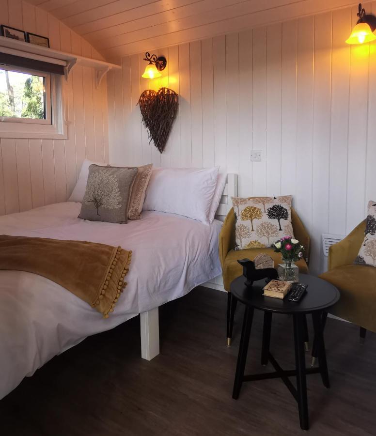 Forest Heath Shepherd'S Huts リングウッド エクステリア 写真